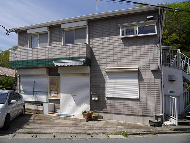 大磯町西小磯のアパート