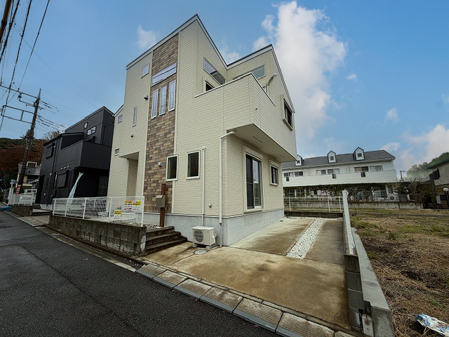 大磯町西小磯の築浅中古住宅