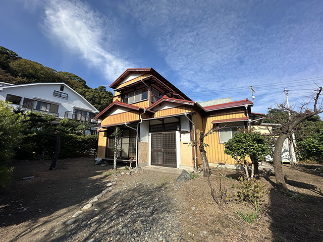 大磯釜口下の庭付の貸家