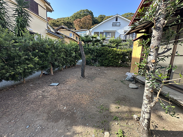 大磯釜口下の庭付の貸家