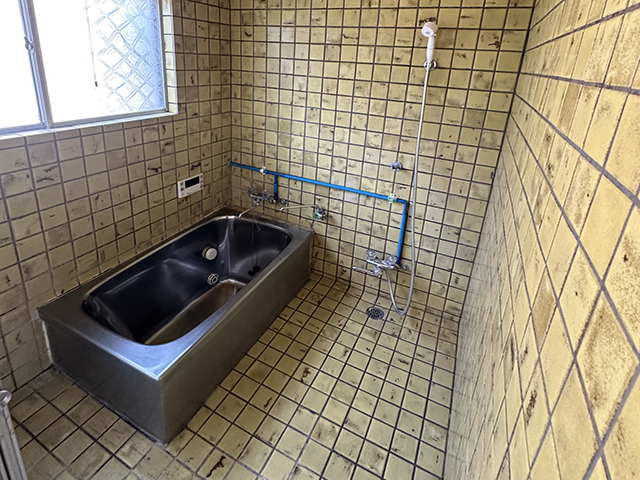 大磯釜口下の庭付の貸家