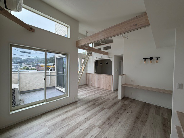 大磯町西小磯の築浅中古住宅