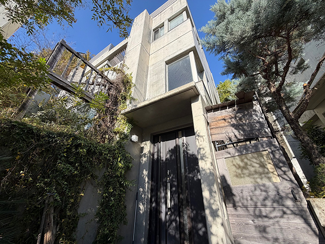 大磯町国府本郷の鉄筋コンクリート造の中古住宅